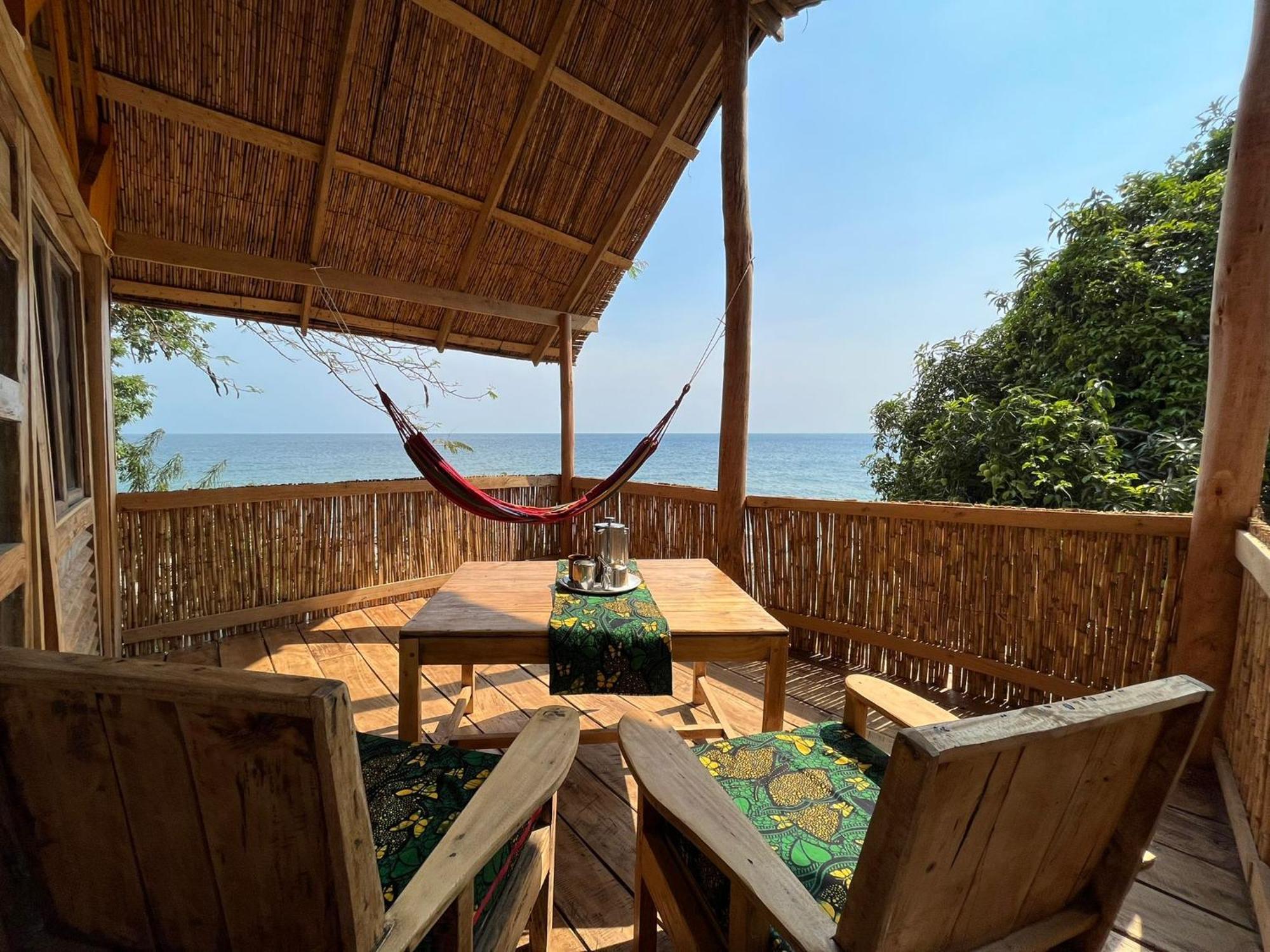 Butterfly Space- A Non-Profit Eco-Lodge Nkhata Bay Экстерьер фото